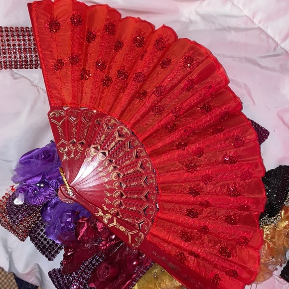 16 Decretive HandFans - Picture 4 of 6